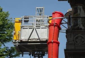 scivolo per scarico macerie rosso
