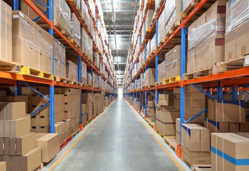 magazzino per il deposito dei mobili
