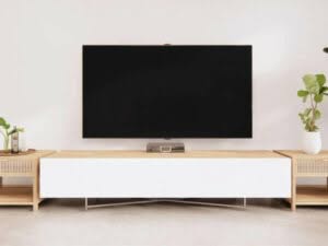 Televisore posizionato su un mobile